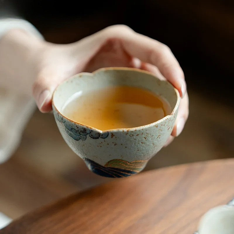 85ml Handpainted Tracing Gold Green Mountain Teacup Tea Bowl Tea-tasting Cup