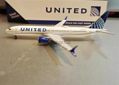 GeminiJets for United Airlines for Boeing B737 MAX9 N37555 1:400 Aircraft Model