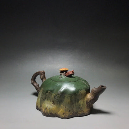 Chinese Yixing Zisha Clay Handmade Exquisite Teapot （藏龙卧虎 底款：汪寅仙）