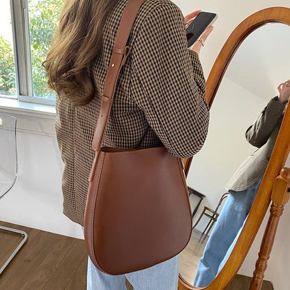 Dumpling Bag Large Shoulder Synthetic Leather Crossbody Bags Handbag Purse 1 PC