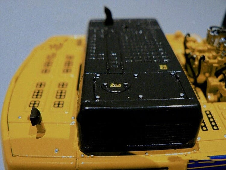 1:50 UH PC450LC-8 Excavator Contruction Machine Equipment Diecast Metal Model