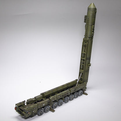 1:72 AM TOPOL-M Inter - Continental Ballistic Missile Army Resin Military Model