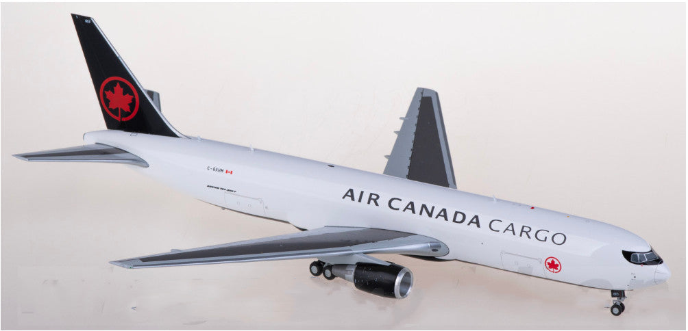 1:200 GeminiJets Air Canada Boeing 767-300ERF C-GXHM Diecast Aircraft Model