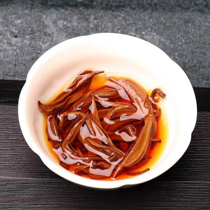 1000g Supreme Organic Yunnan Golden Buds Snail Dianhong Chinese Black Tea