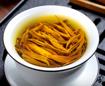 YunNan FengQing gold needle Dian Hong Black Tea Golden Dian Hong tea