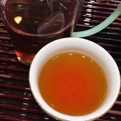 1997 Yunnan Tongqing Pu'er Old Mature Tea Jingmai Wild Puer Tea Ripe 300g