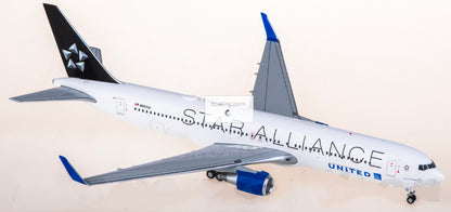 1:200 Geminijets United Airlines B767-300ER Passenger Airplane Diecast Model