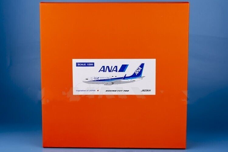 1:200 JC Wings ANA BOEING 737-700 Passenger Airplane Diecast Aircraft Model