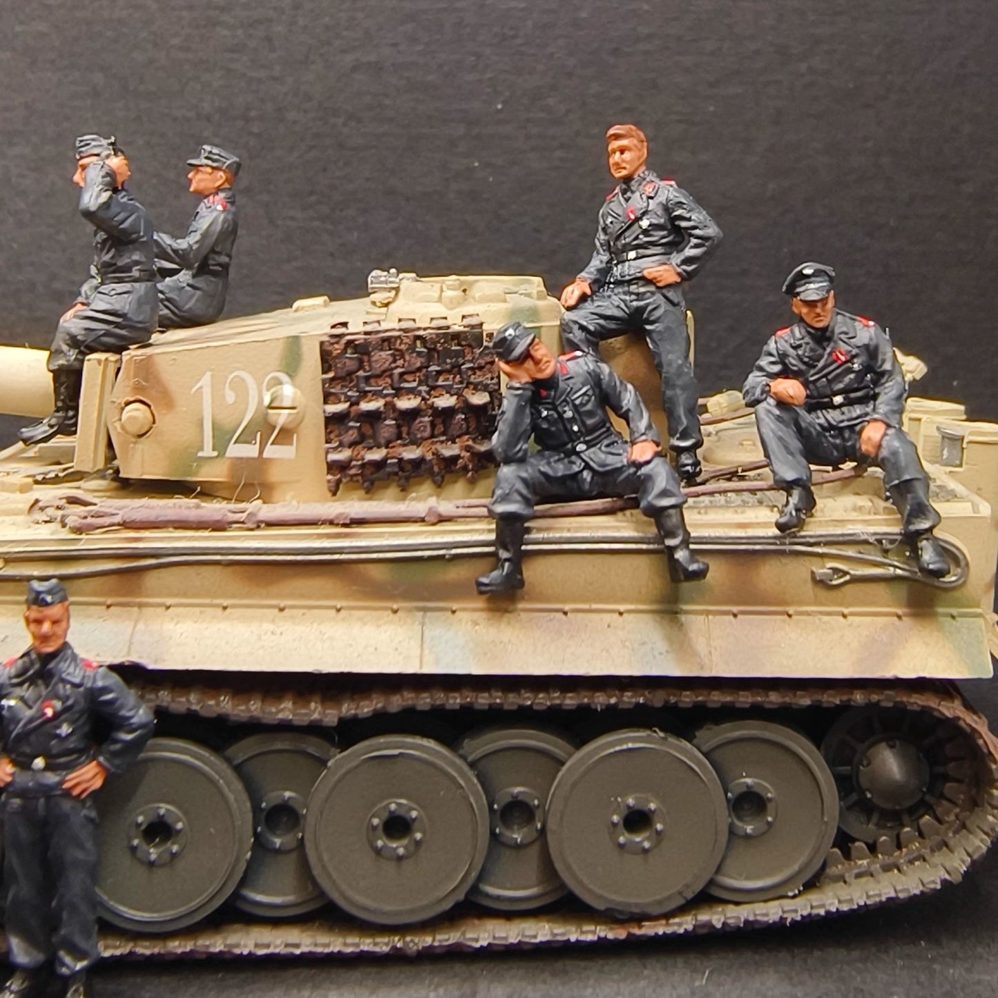 Homemade 1/72 WWII German Tank Crew 11-Persons Finished Model Ornament Toys