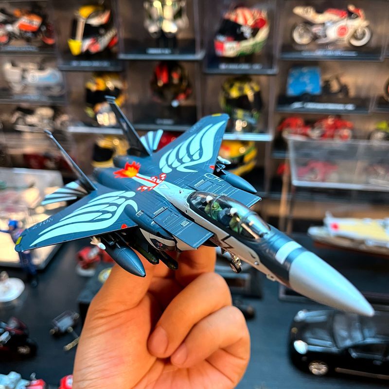 1: 144 American F15E attack hawk fighter bomber metal model with weapons