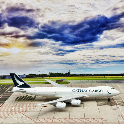 1:400 JC Wings Cathay Pacific Boeing 747-8 Passenger Airplane Diecast Model