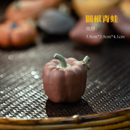 Yixing Zisha Tea Pet Handmade Water Spray Frog Pumpkin Decoration Fruit Tea Pet