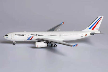 1:400 NG REPUBLIQUE FRANCAISE AIRBUS A330-200 Passenger Airplane Diecast Model