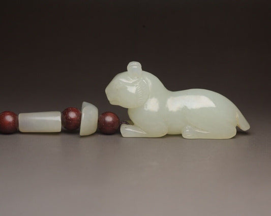 Top Chinese Natural Hetian White Jade Carved Exquisite Beast Statue Figurine Art