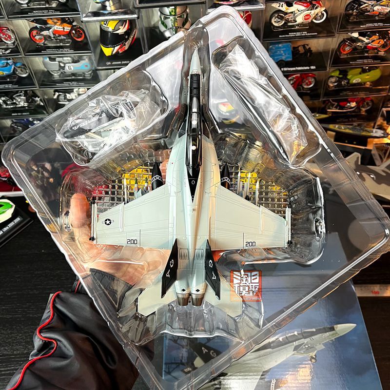 1: 72 F18 Super Hornet Fighter Model Alloy
