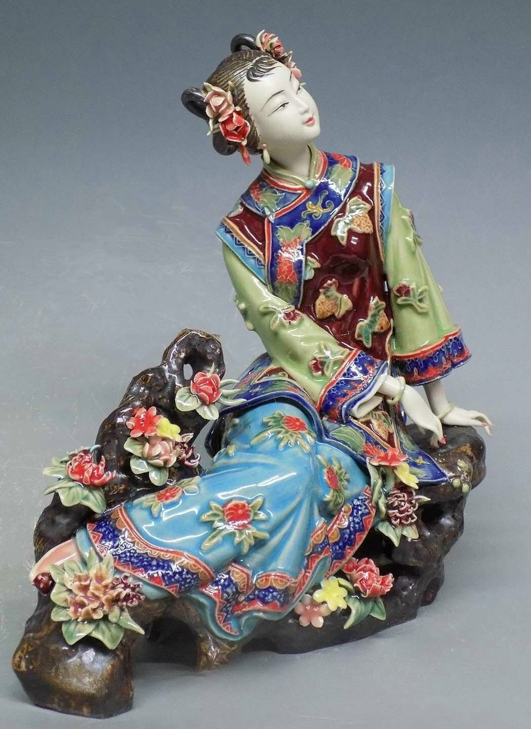 Vintage Wucai Porcelain Pottery Ceramic Seat Happy Lady Women Flower Figurine