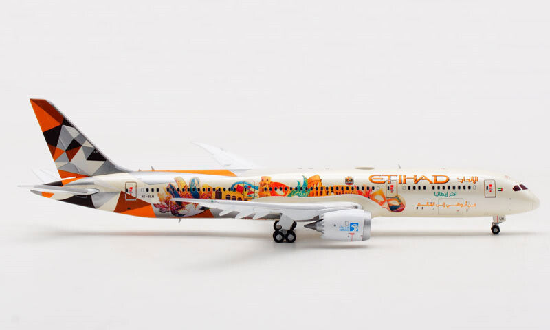 JC Wings Etihad Airways FROM ABU DHABI B787-9 A6-BLH Flaps Down 1:400 model