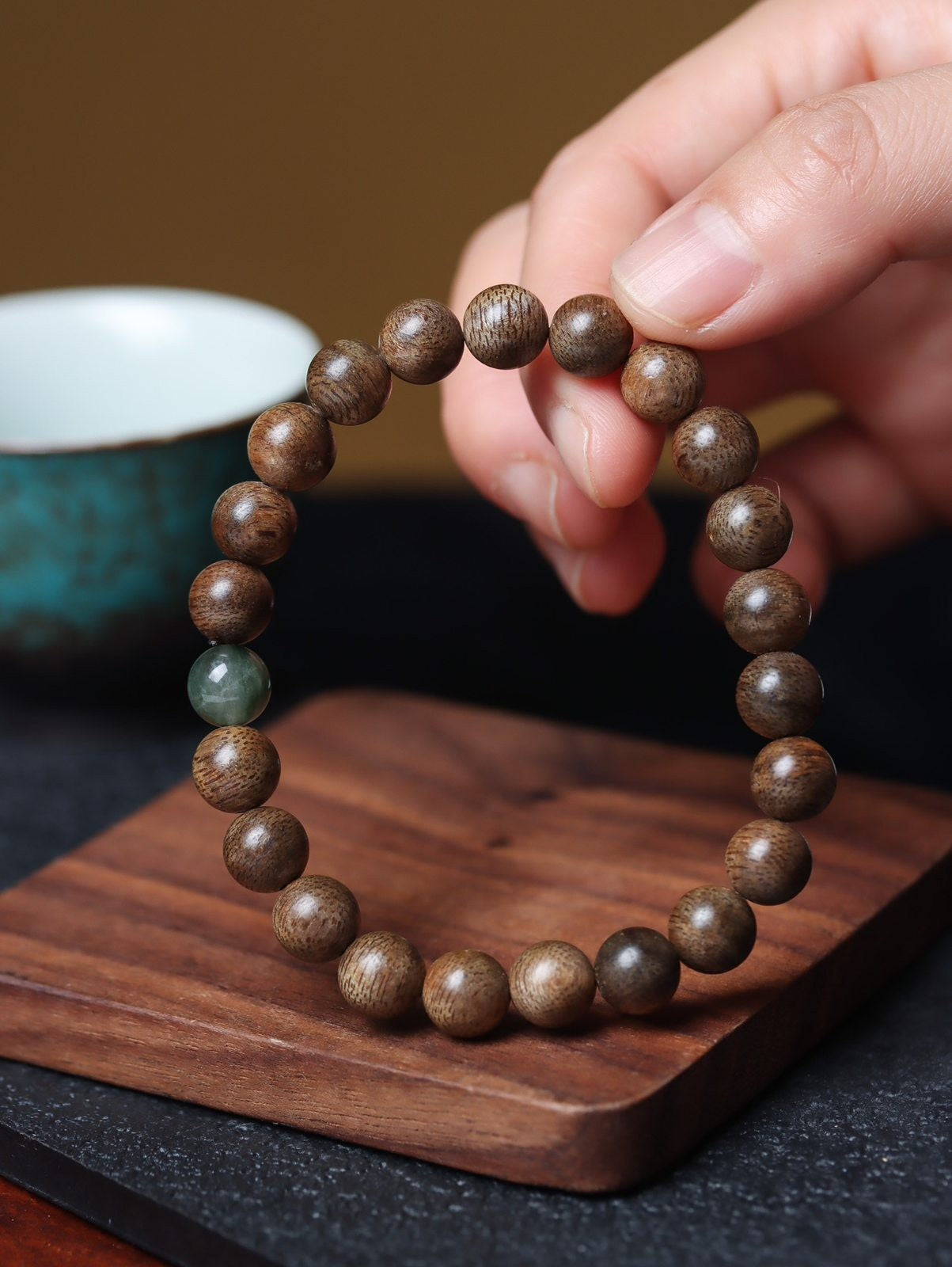 8mm Chinese Natural Eaglewood Handmade Exquisite Bracelets 30562
