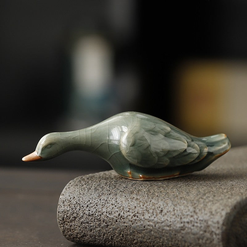 1Pc Exquisite Ceramic Cute Duck Tea Table Decoration Accessories Tea Pet