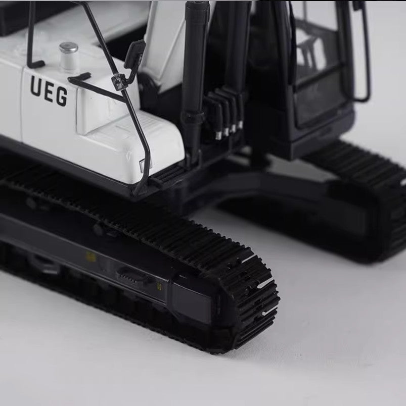 1:35 27CM XGMG UEG/E2-215 Excavator Machinery Wandering Earth II Diecast Model