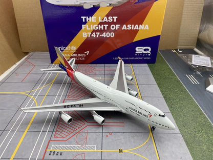 1:200 35CM SQ Wings ASIANA AIRLINES BOEING 747-400 Airplane Diecast Plane Model