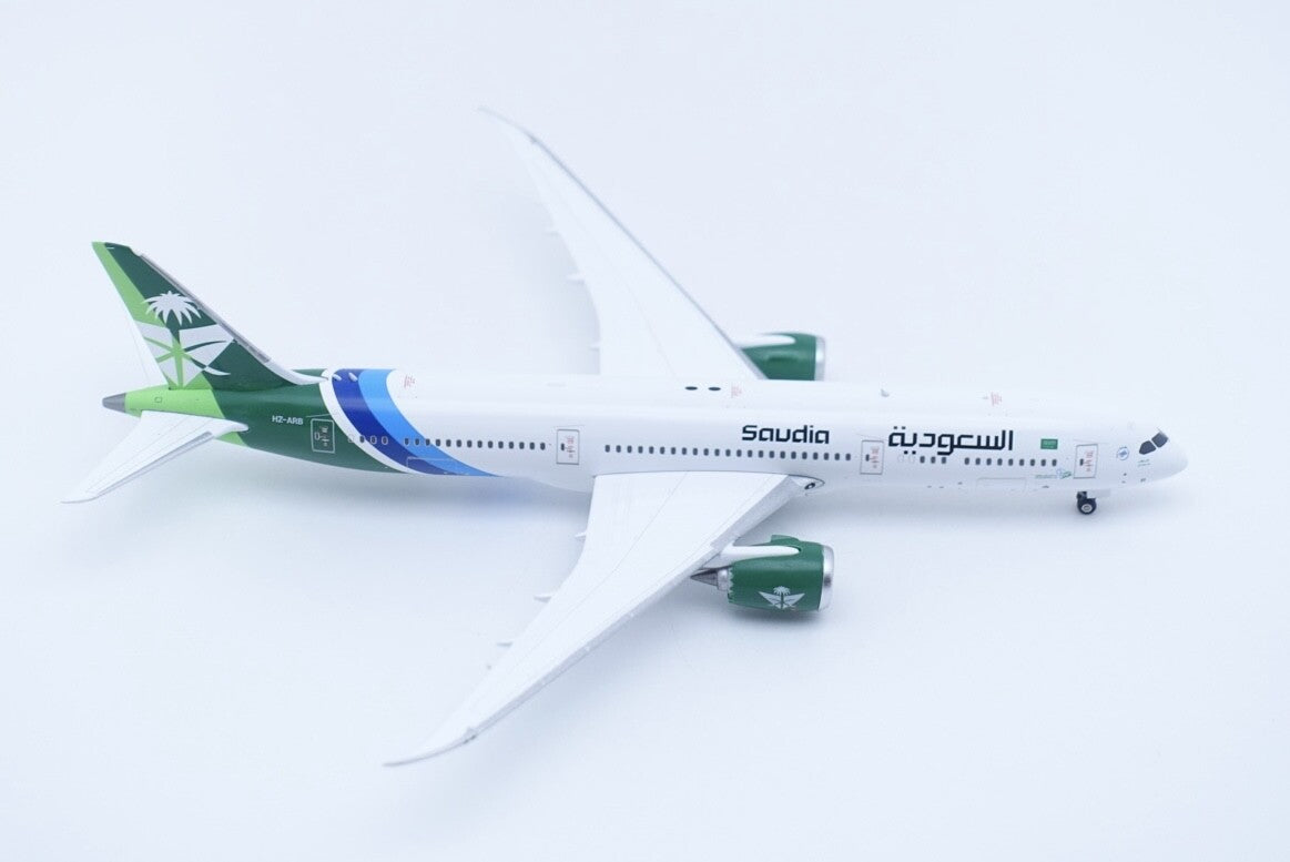 1:400 Phoenix Saudia Boeing 787-9 Passenger Airplane Diecast Model