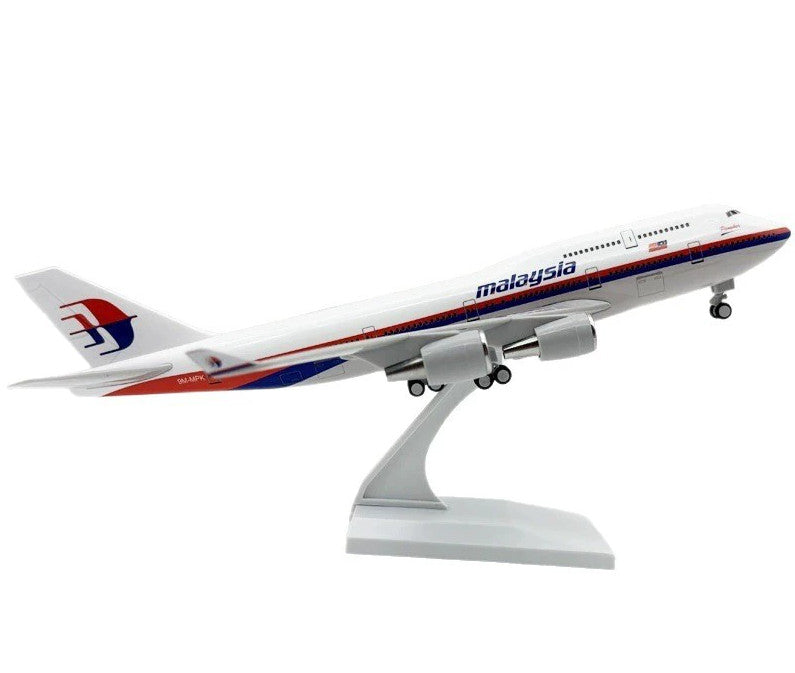 30CM Malaysia BOEING 747-400 Passenger Plane Landing Gear Resin Aircraft Model
