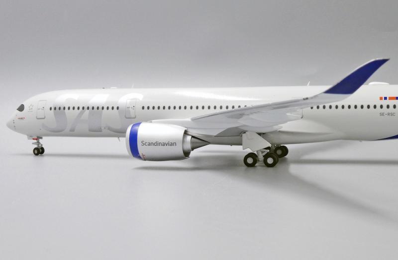 1:200 JC Wings SAS Scandinavian AIRBUS A350-900XWB Plane Diecast Aircraft Model