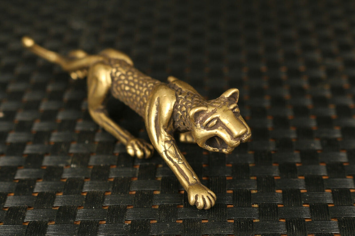 Chinese Old Handmade Copper Handwork Leopard Statue Decor