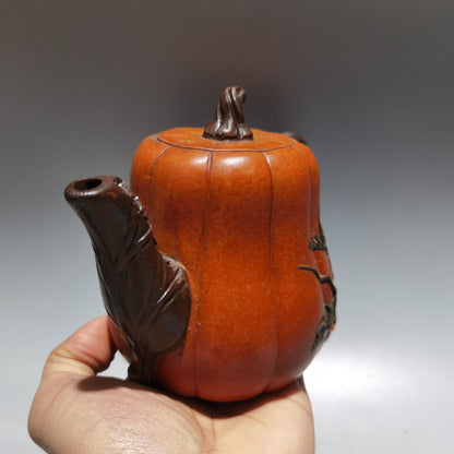 Chinese Yixing Zisha Clay Handmade Exquisite Teapot （高金瓜壶 底款：蒋蓉 )