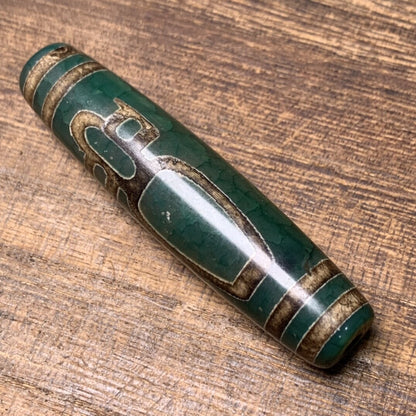 Tibetan Style Green Agate Wealth God Dzi Bead Dragon Scales Hacking Pendant
