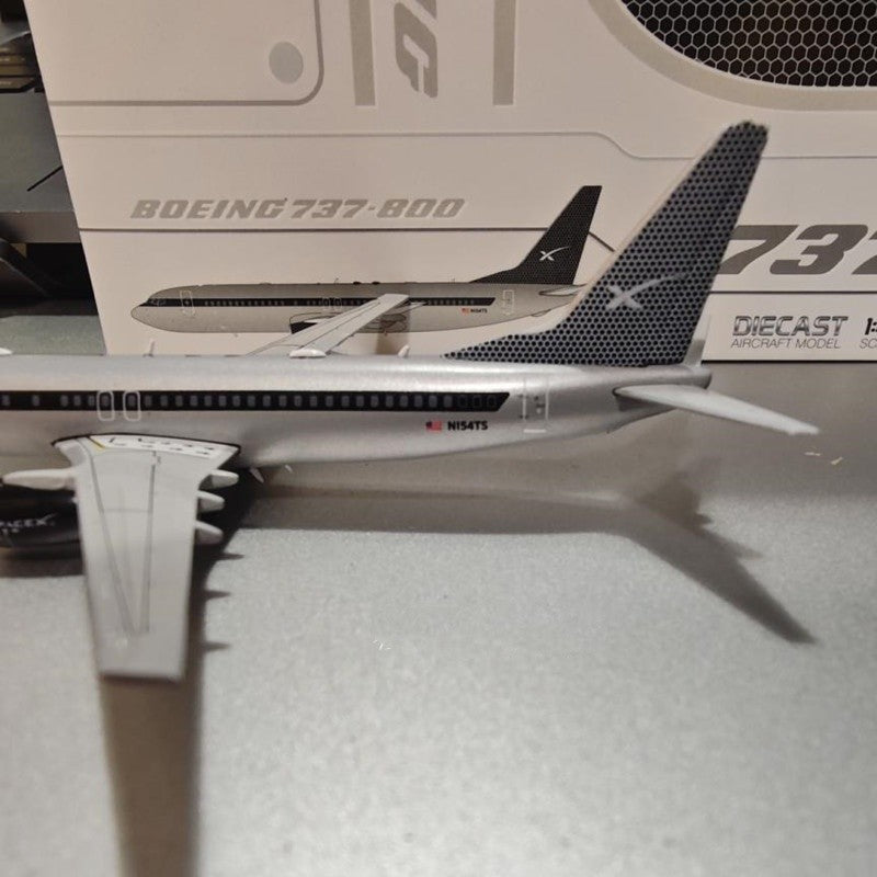 1:400 JC Wings SpaceX B737-800 N154TS Passenger Plane Diecast Aircraft Model
