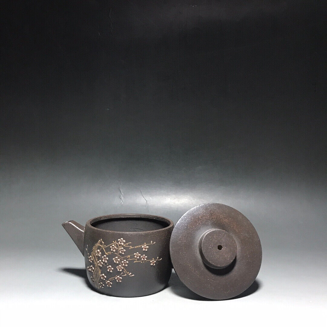 Chinese Yixing Zisha Clay Handmade Exquisite Teapot（梅香汗瓦 底款：姜礼明）