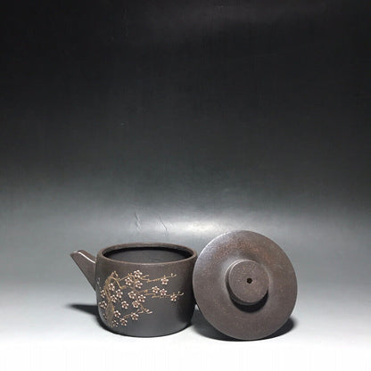 Chinese Yixing Zisha Clay Handmade Exquisite Teapot（梅香汗瓦 底款：姜礼明）