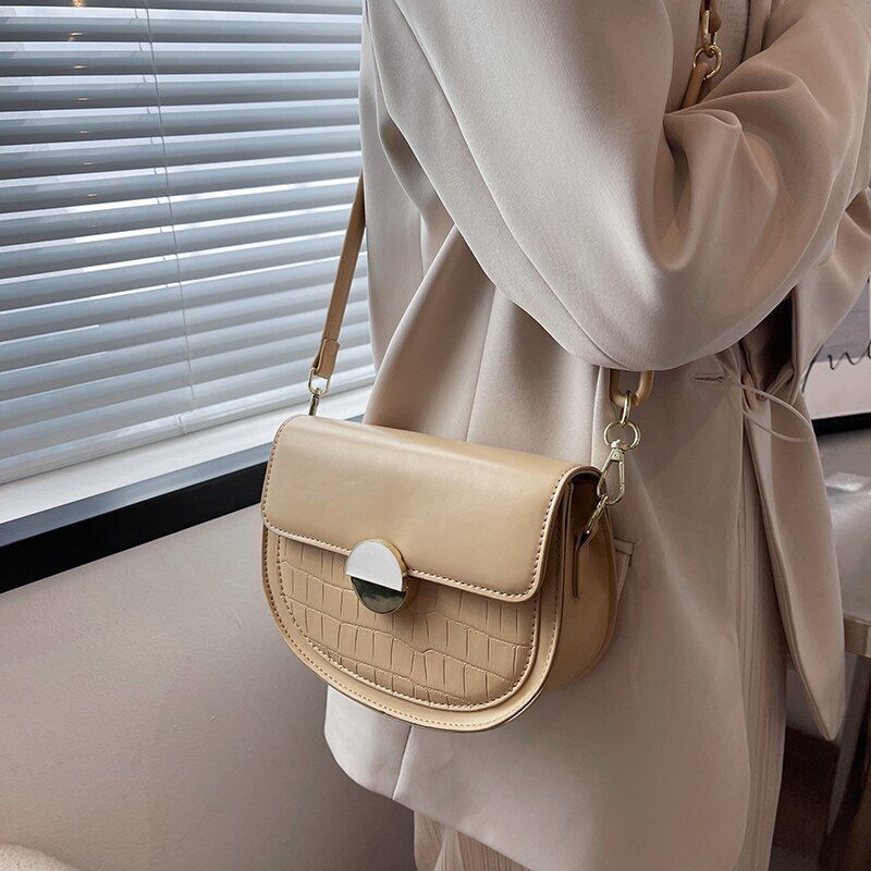 Synthetic Leather Crossbody Bag Shoulder Purse Small Leather Pouch 21.5*7*15 CM