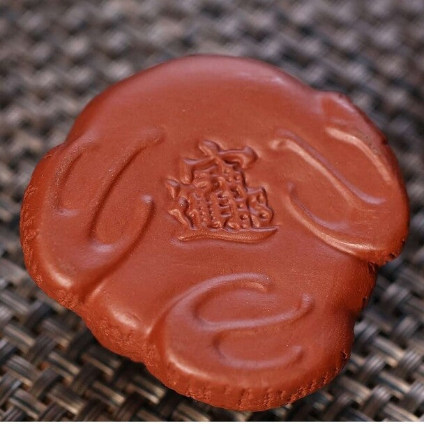 Chinese Table Decoration Yixing Zisha Dahongpao Clay Tea Pet Toad Artware Small