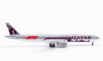 1:400 Aviation QATAR BOEING 777-300ER Passenger Aircraft Diecast Airplane Model