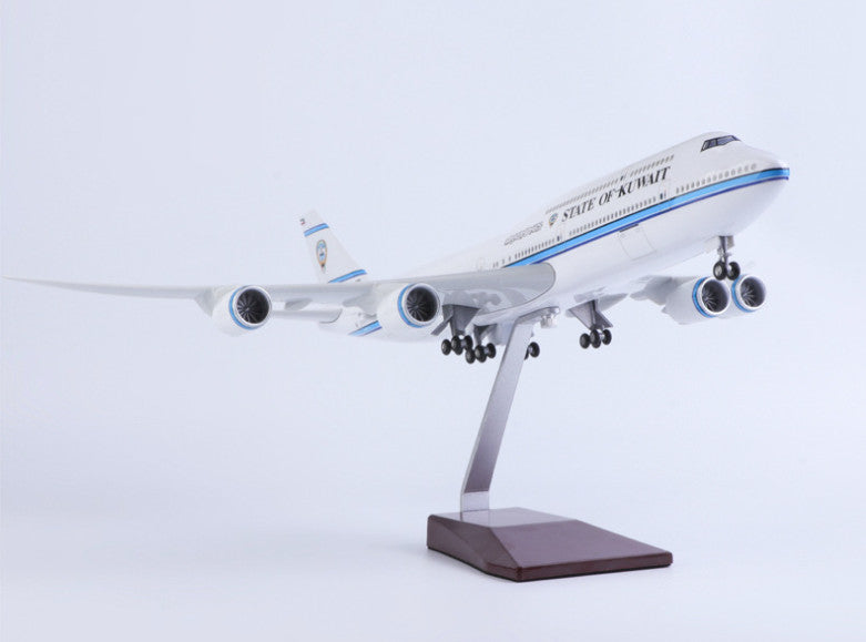 47CM 1:160 STATE OF KUWAIT BOEING 747-8 Airplane Landing Gears Resin Model
