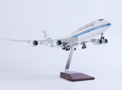 47CM 1:160 STATE OF KUWAIT BOEING 747-8 Airplane Landing Gears Resin Model