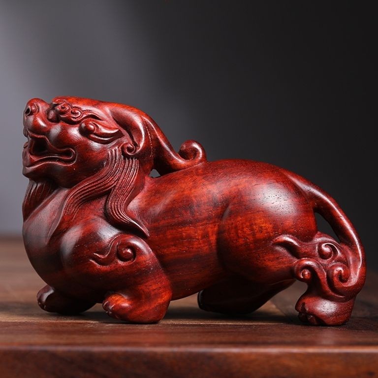 Indian Red Sandalwood Pixiu Hand Piece Wood Carving Craft