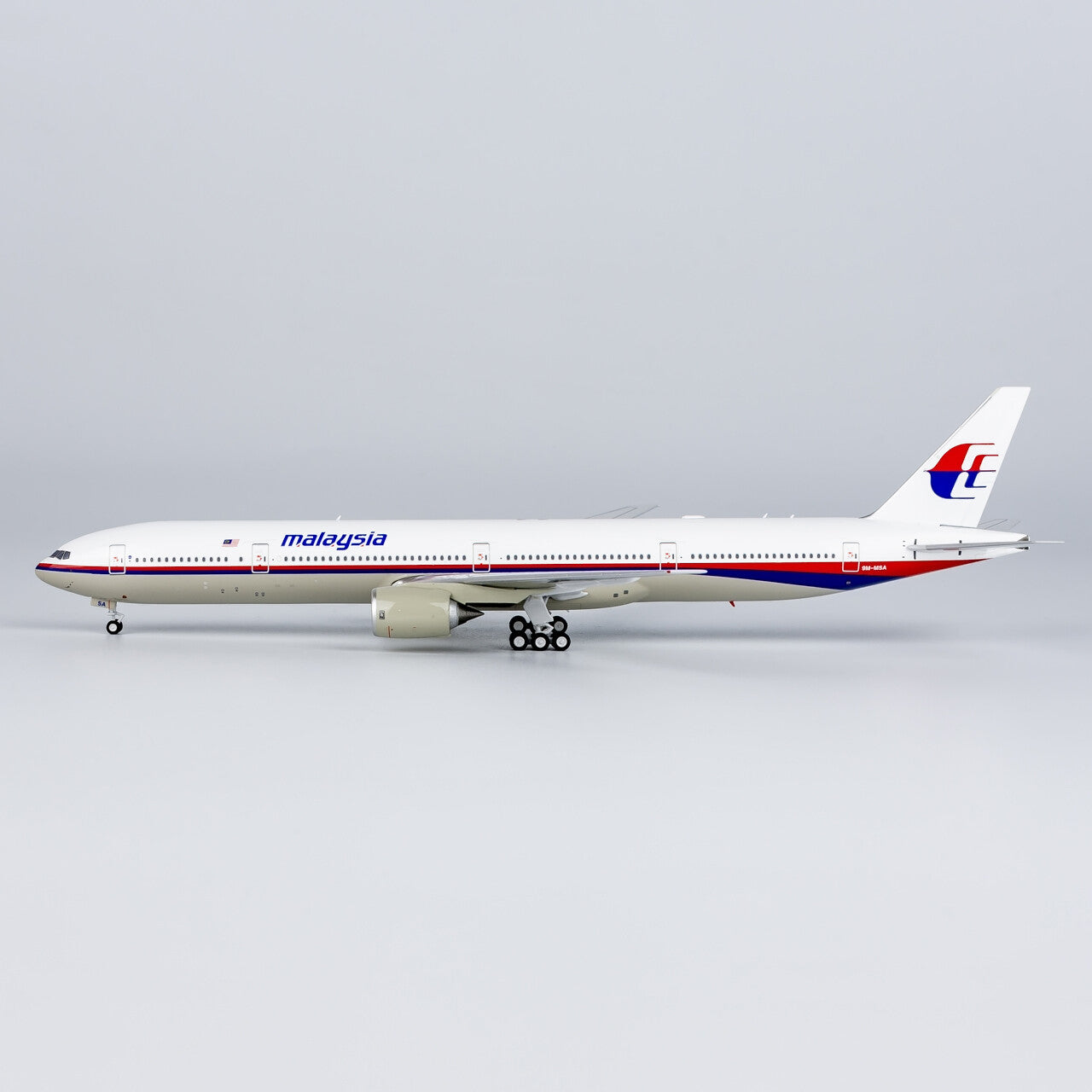 1:400 NG Model Malaysia Airlines BOEING B777-300 Airplane Diecast Aircraft Model