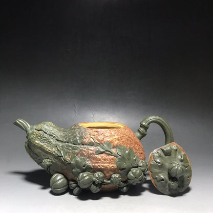 Chinese Yixing Zisha Clay Handmade Exquisite Teapot（瓜瓜来财 底款：王寅仙）