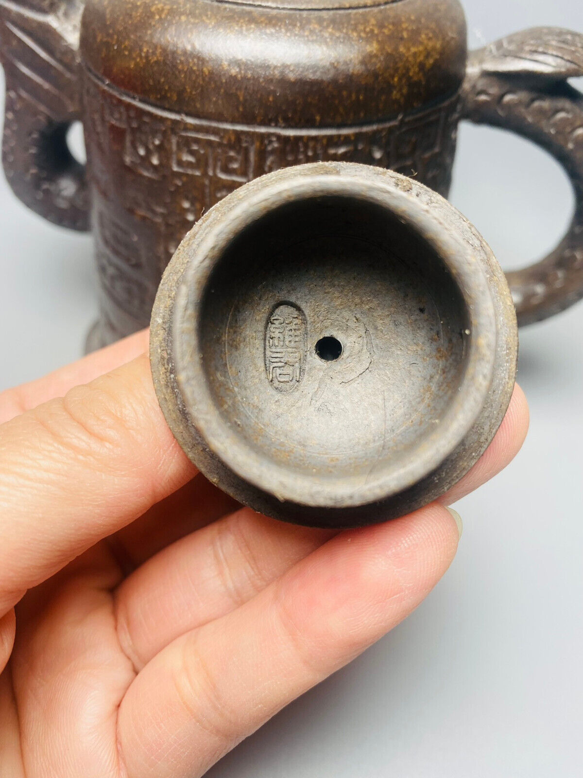 Chinese Yixing Zisha Clay Handmade Exquisite Teapot （古钟壶 底款：徐维君）