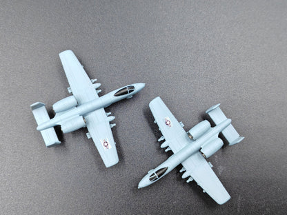 1/350 US A-10 Attack Plane model Hog Fighter Finished model (2 aircraft)