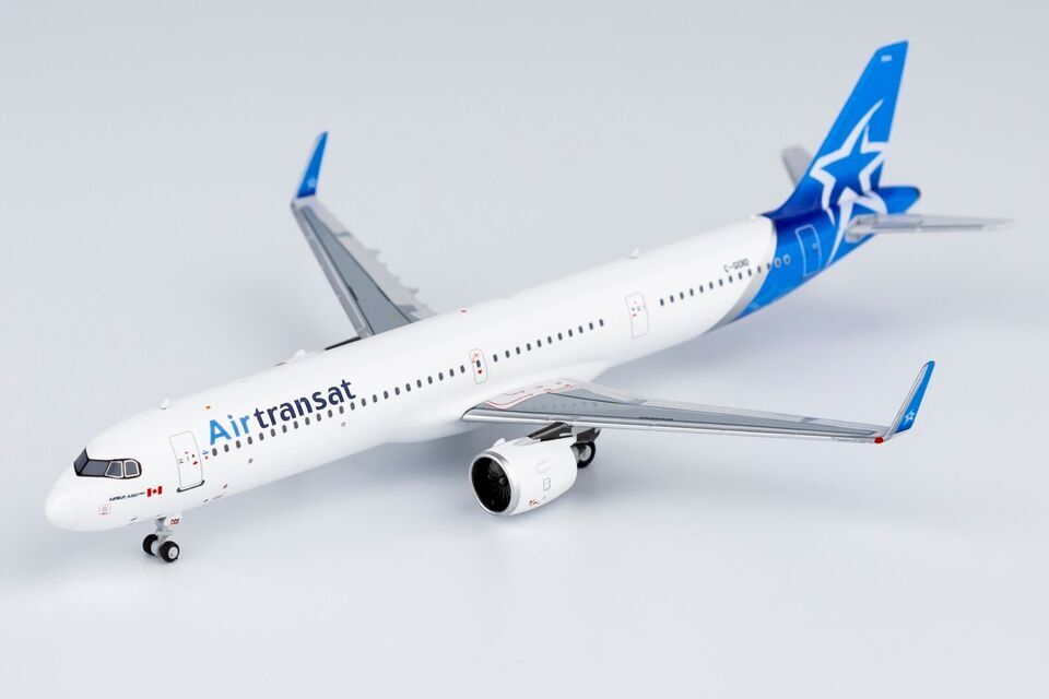 1:400 NG Model Air Transat AIRBUS A321neo Passenger Airplane Diecast Plane Model