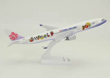 1:200 33CM RISESOON CHINA AIRLINES AIRBUS A330-300 Airplane ABS Plastic Model