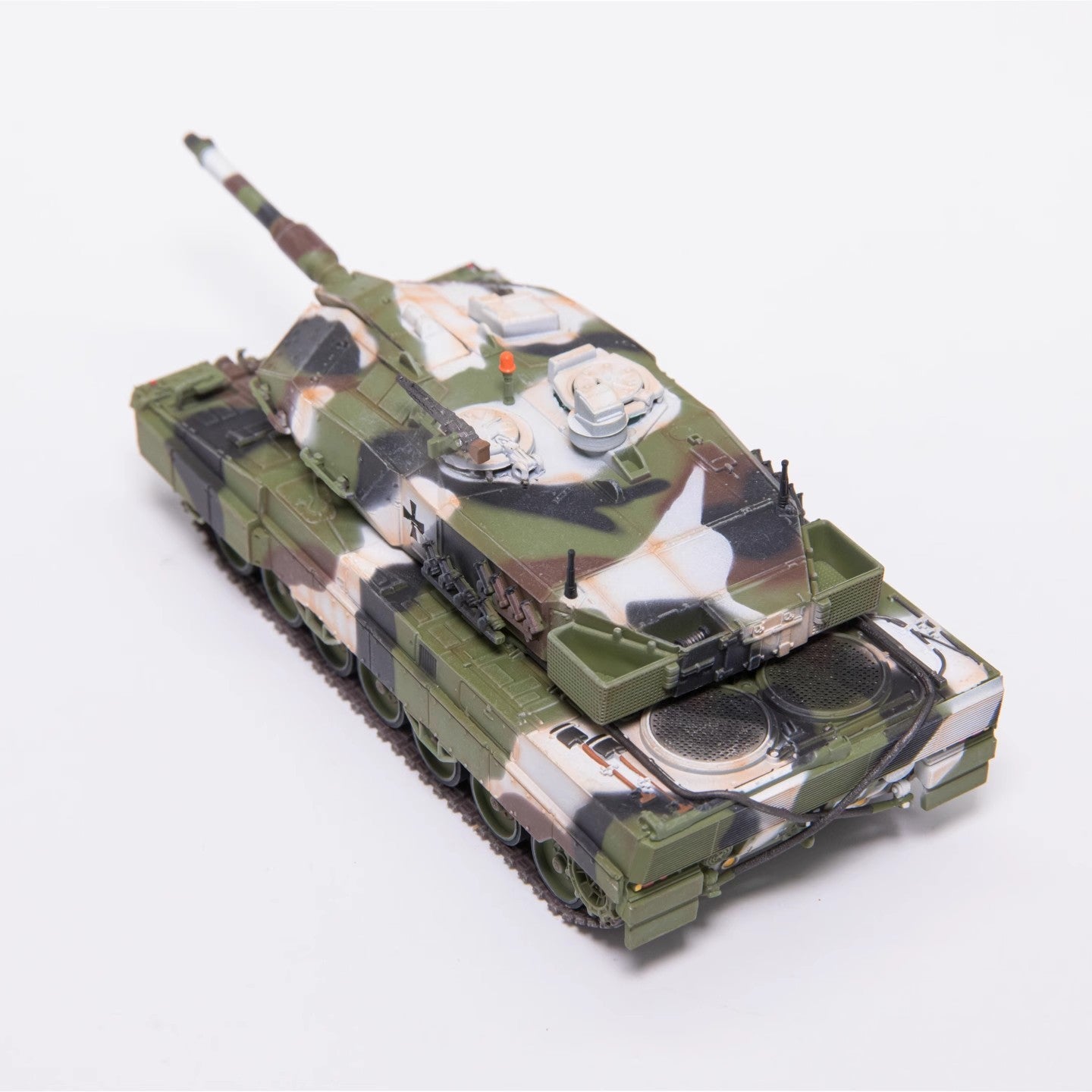Panzerkampf 1/72 Germany Leopard2a5 Leopard2a5 Tank Snow Four Color Model