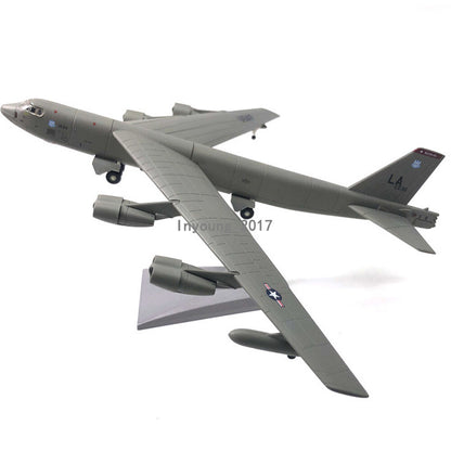 1:200 Boeing B-52 Stratofortress Fighter Plane Model Diecast Airplane Model