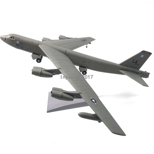 1:200 Boeing B-52 Stratofortress Fighter Plane Model Diecast Airplane Model