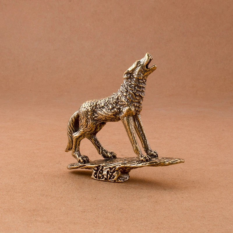 Solid Brass Prairie Rock Stone Wolf Statue Desktop Ornament Animal Figurines